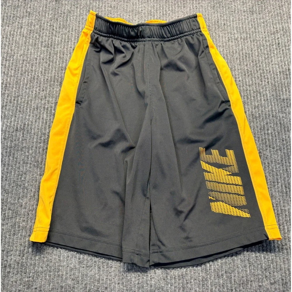 Adidas Gray T-Shirt & Nike Dri-FIT Black Yellow Shorts Set Kids Medium M 10-12